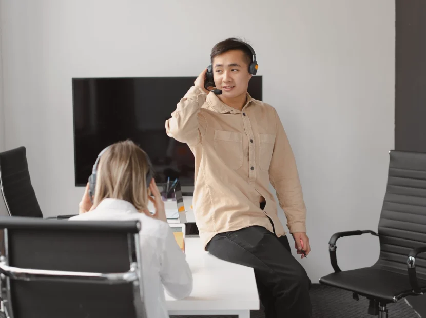 Calm crews who communicate clearly